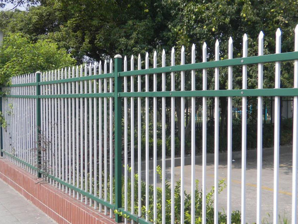 新疆铁艺护栏厂家